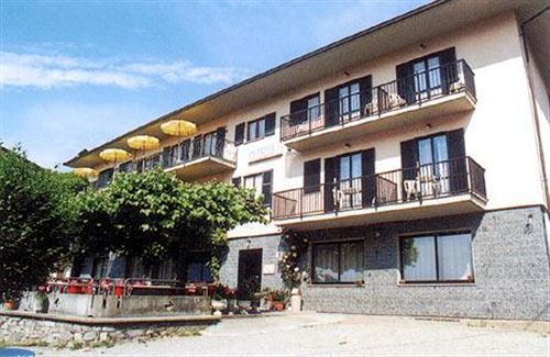 Hotel La Capannina Massino Visconti Exterior photo